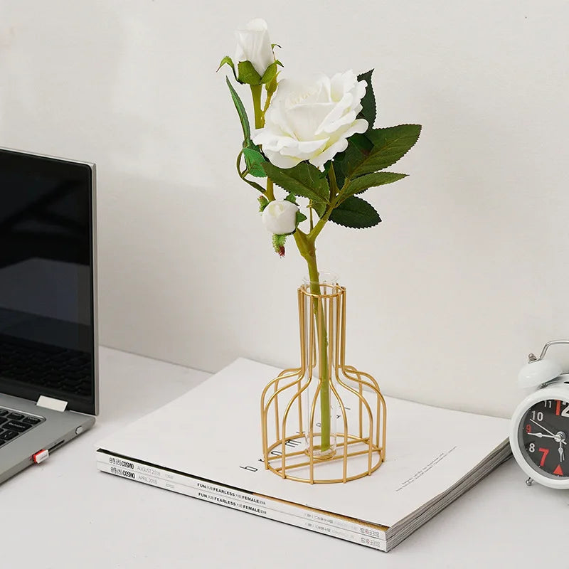 1pc Hollow Out Iron Art Golden Vase, Home Living Room Transparent Simulation Flower Dried Flower Arrangement Container