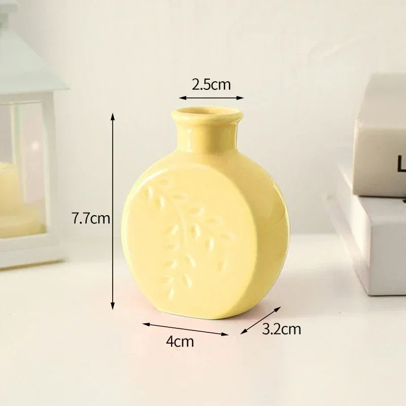INS Ceramic Flower Vase Mini Nordic Flower Bottle Flowers Arrangement Pot for Home Office Ornaments Dining Room Wedding Decor