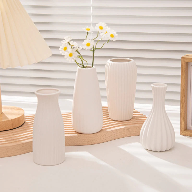 White Ceramic Vases Nordic Decorative Vasen Ornaments Home Living Room Decor Flower Arrangements Sketching Props Desktop Decor